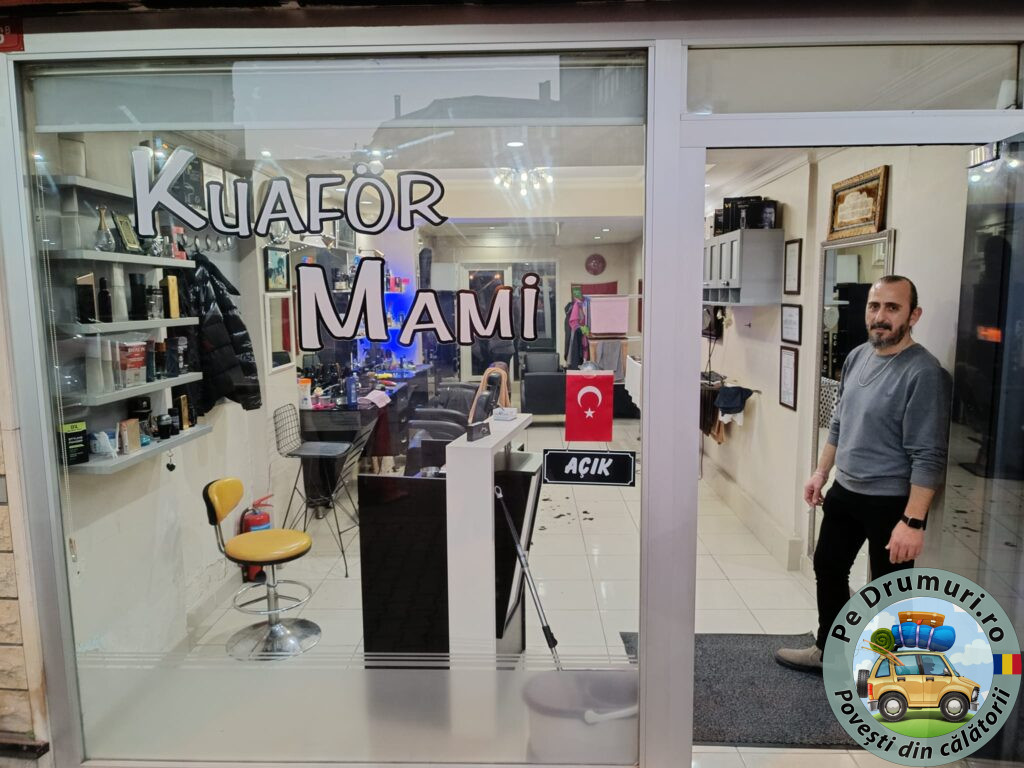 Alături de frizer, Coafor Mami, pentru un tuns în Istanbul